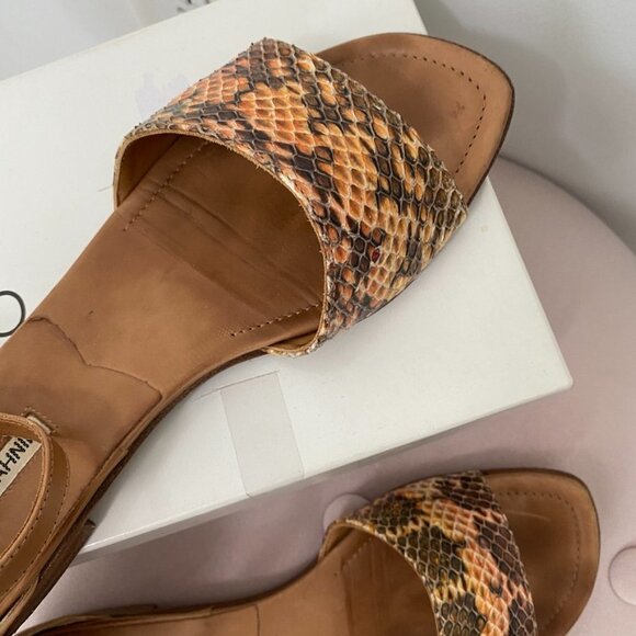 Manolo Blahnik Apollaclo Camel Flats Size 9.5 - Picture 6 of 8